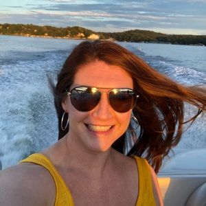 Meet your Posher, Rebecca